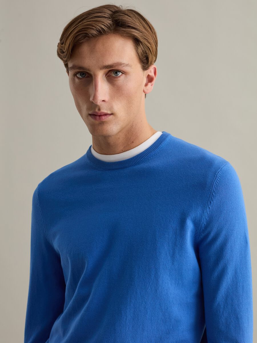 Pullover con scollo rotondo_1