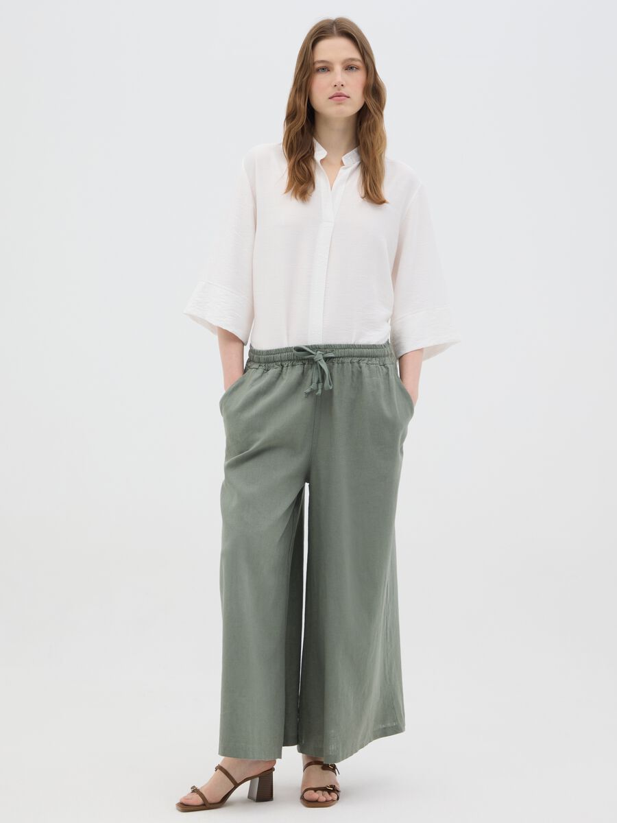 Women's green regular fit palazzo trousers in cotton and linen blend_0