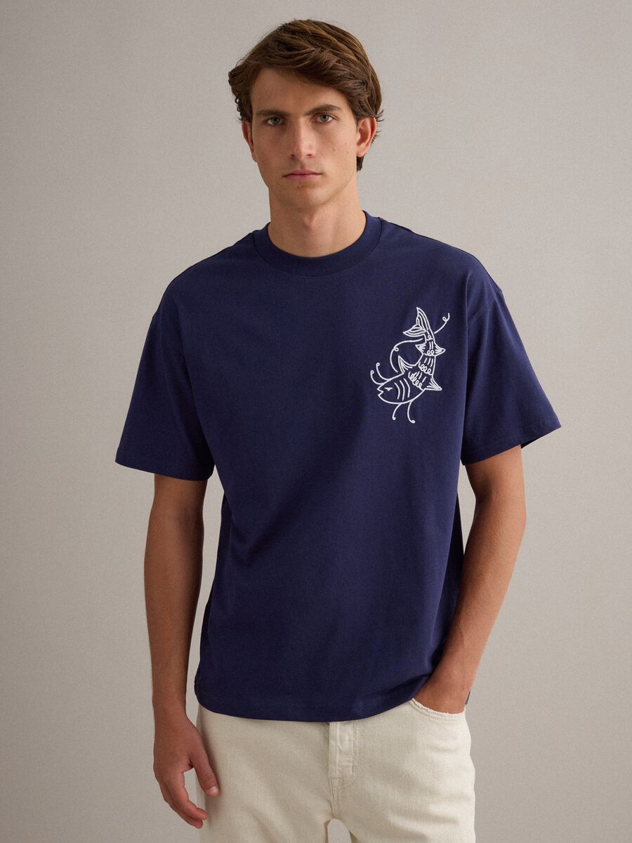 T-shirt in puro cotone blu relaxed fit con ricamo_1