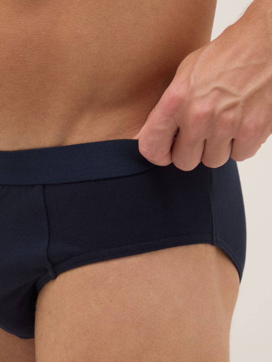Blue stretch cotton regular fit three-pack briefs_3
