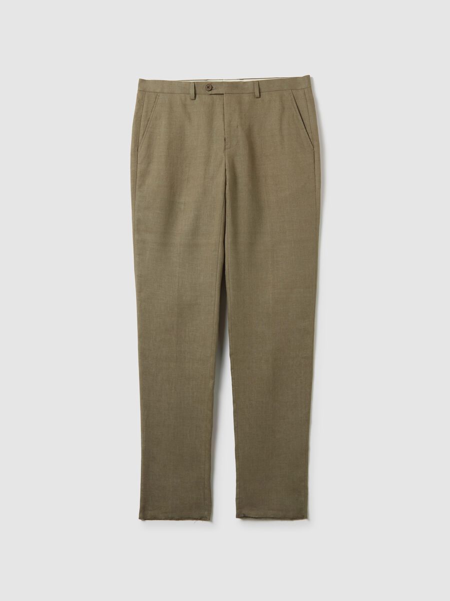 Contemporary slim-fit trousers in linen_4