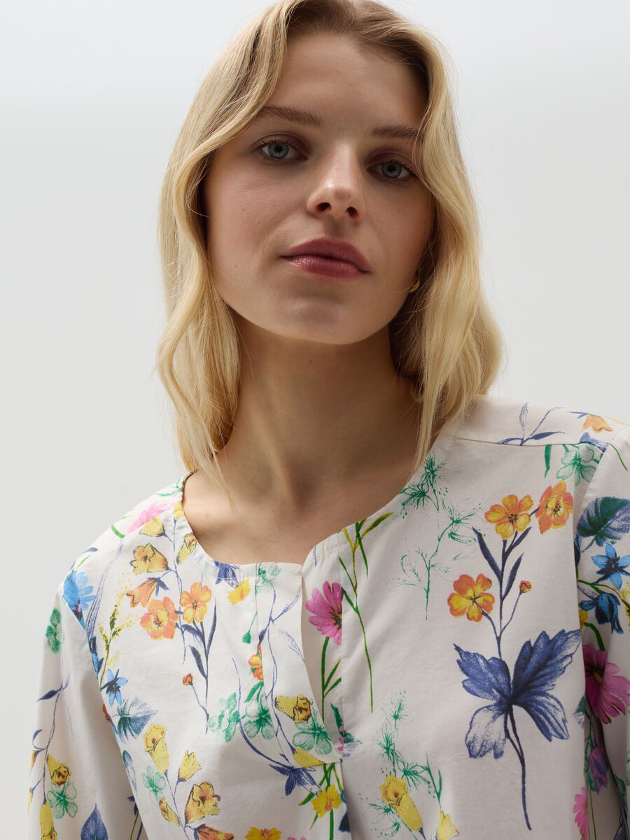 Floral blouse in stretch cotton_0