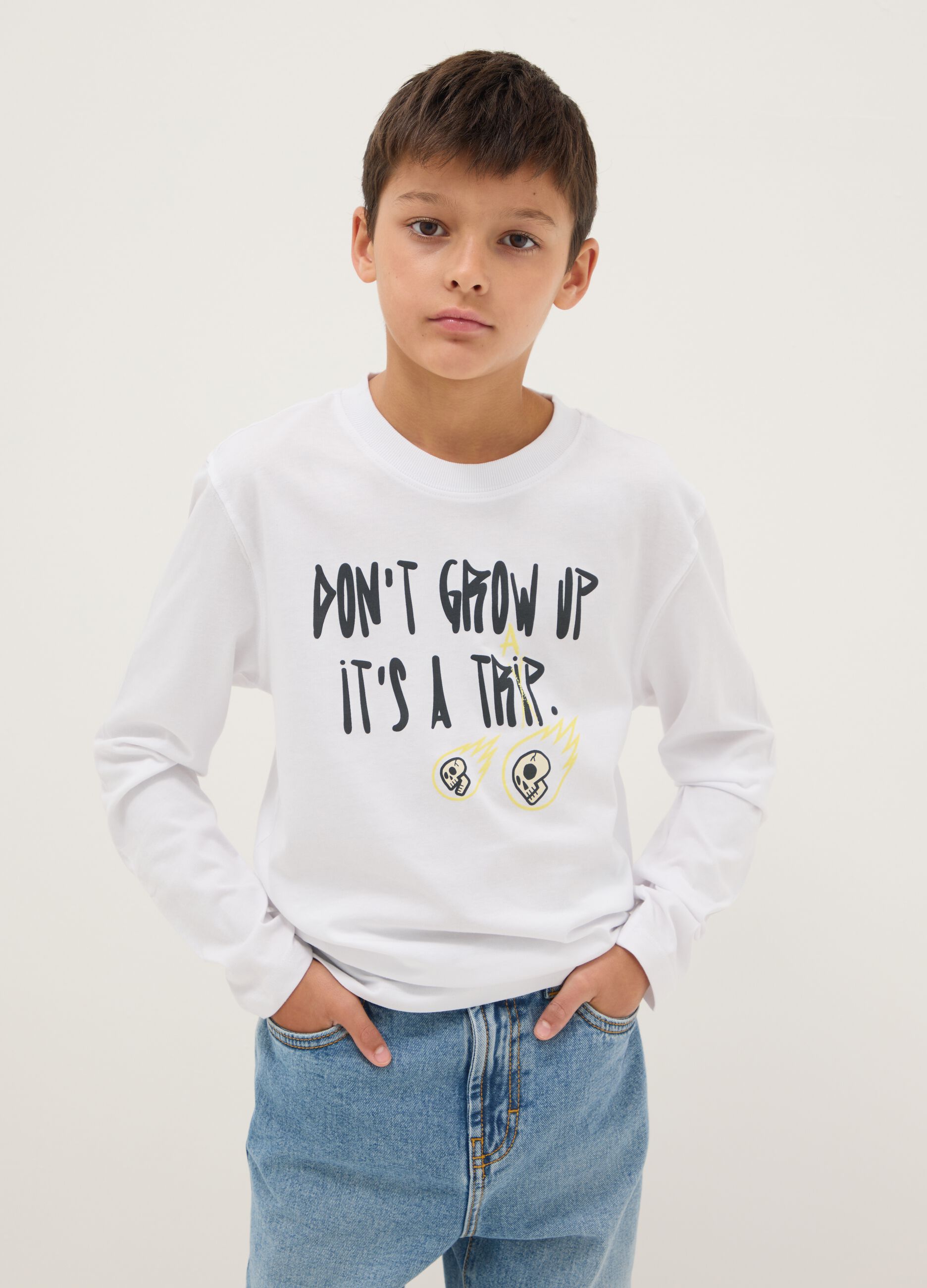 White pure cotton regular fit T-shirt with print for boys
