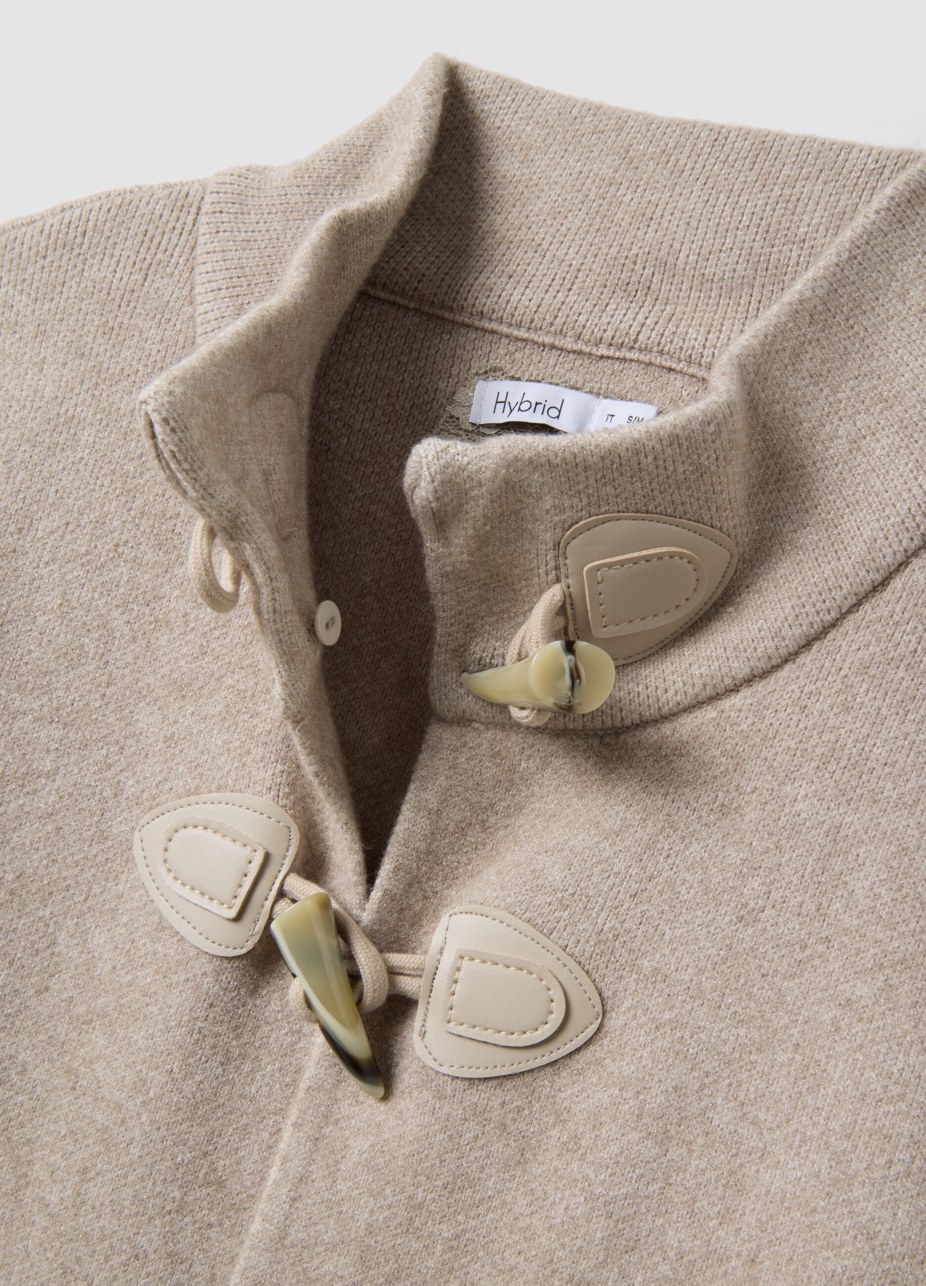 Cardigan beige in misto viscosa con alamari regular fit