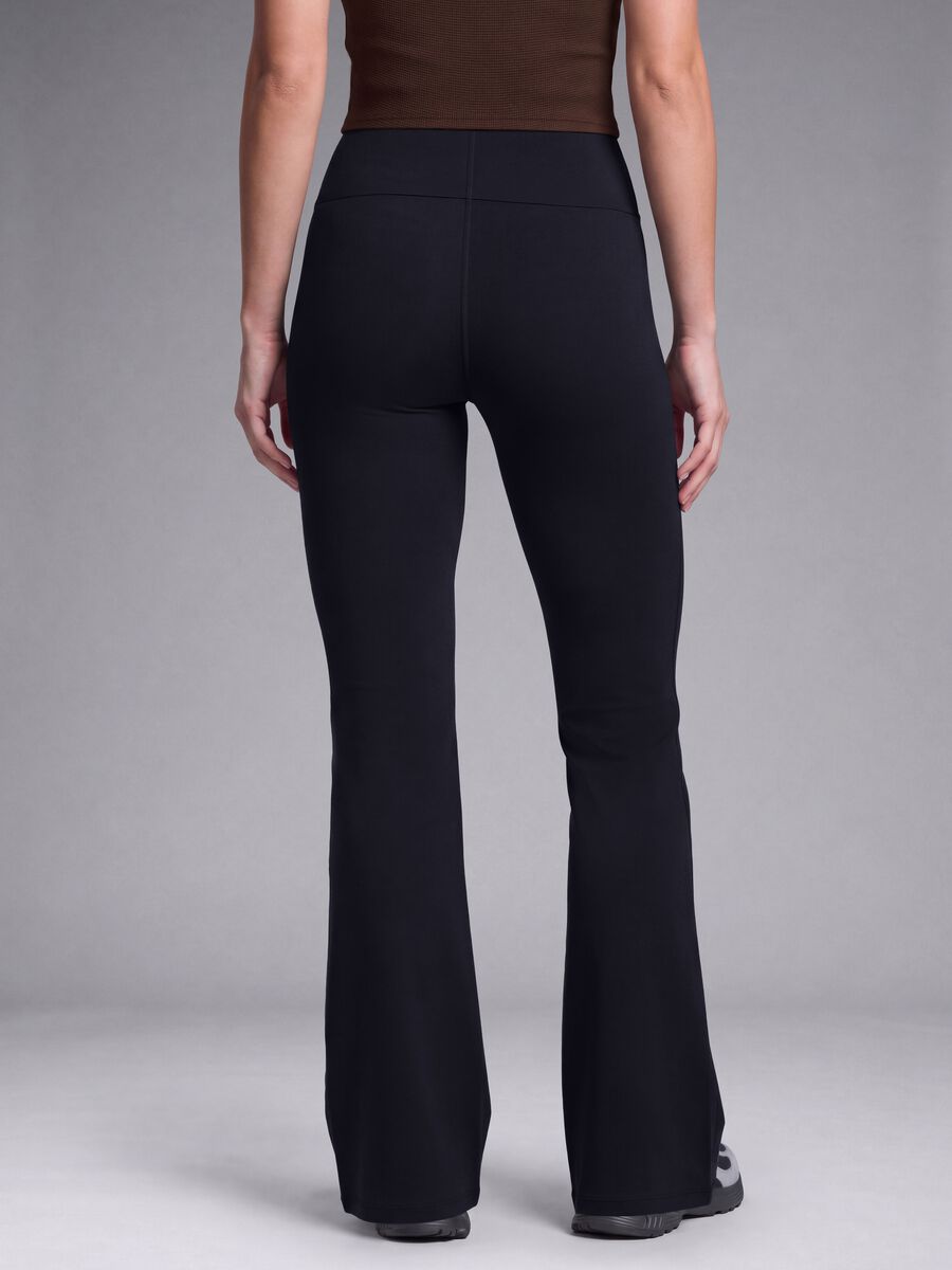 Leggings flare neri in tessuto elasticizzato ALTAVIA STUDIO_3