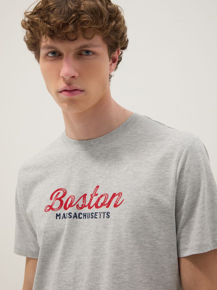 T-shirt grigia con stampa in puro cotone regular fit_2