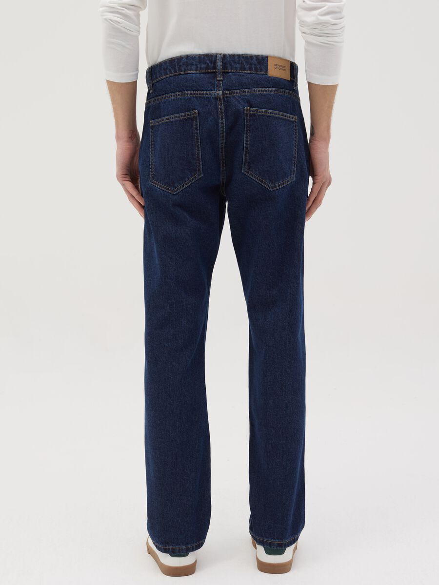 Regular-fit jeans with five pockets_3