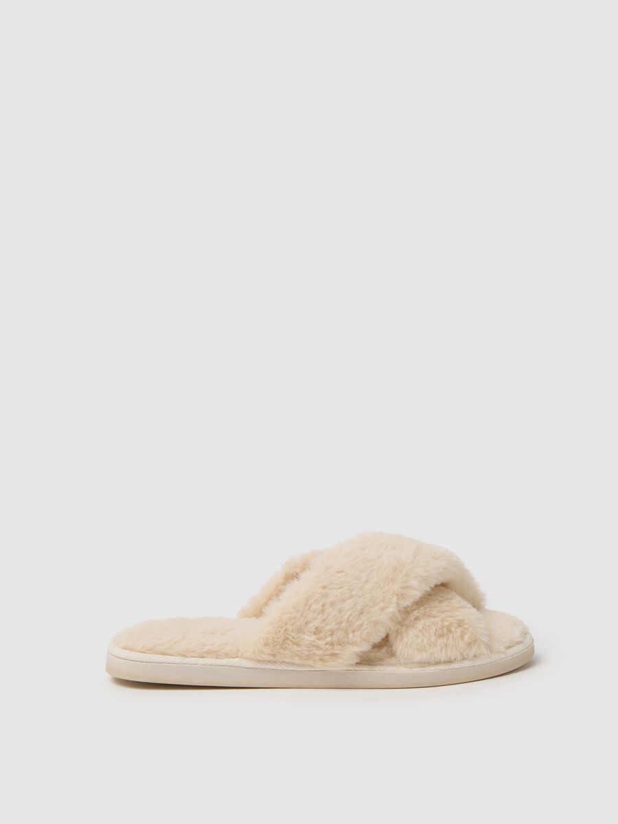 Beige plush women's slippers_0
