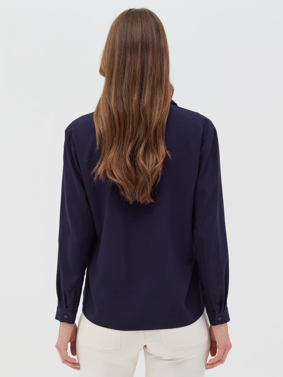 Viscose blouse with V neck_3