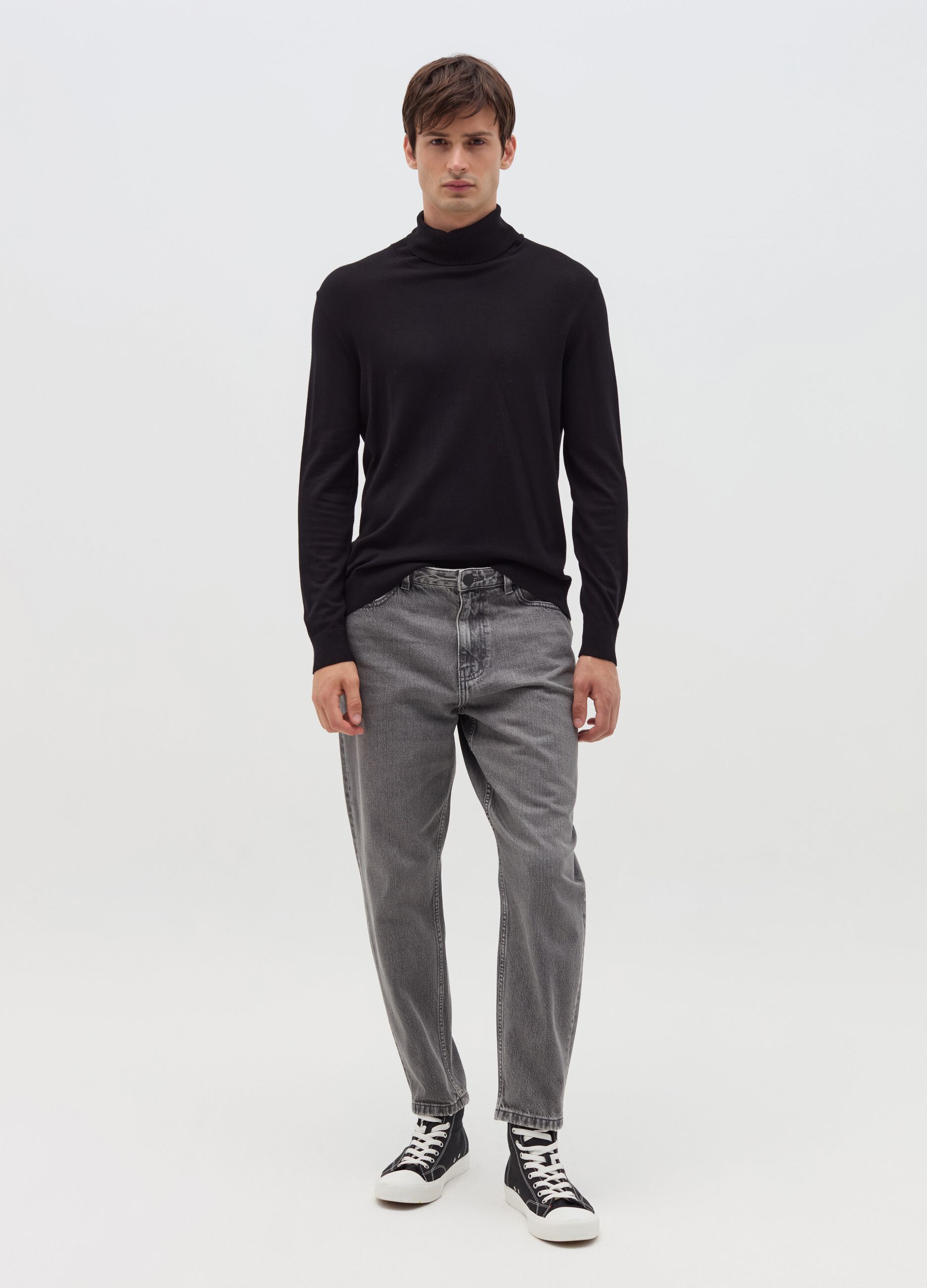 Carrot-fit jeans with five pockets