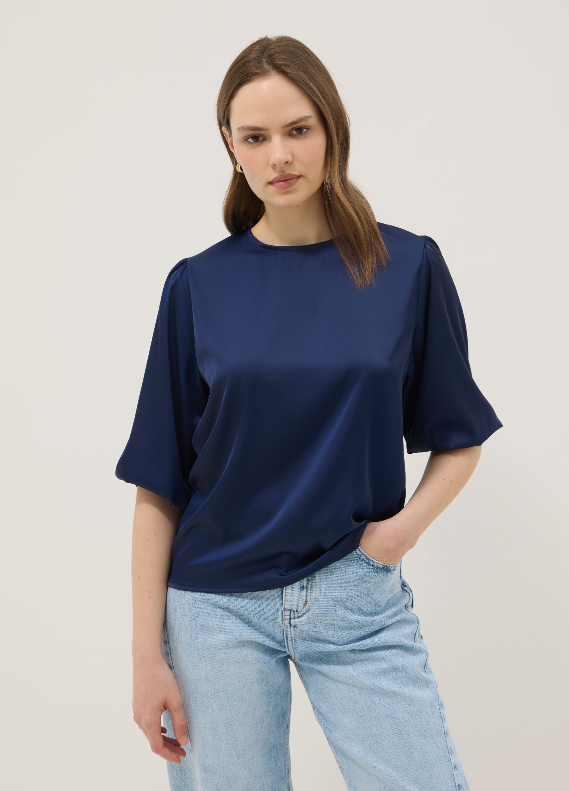 Blue top with wide sleeves, regular fit