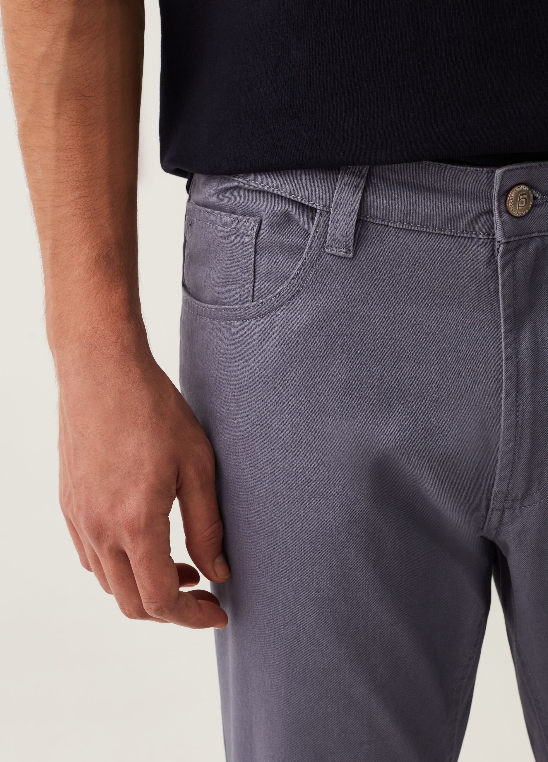 Pantaloni regular fit cinque tasche_3