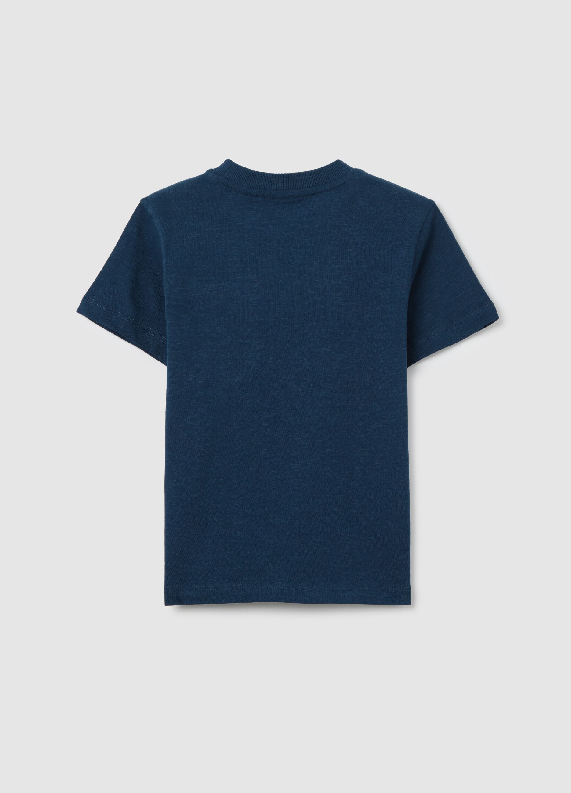 Blue T-shirt in organic cotton with pocket