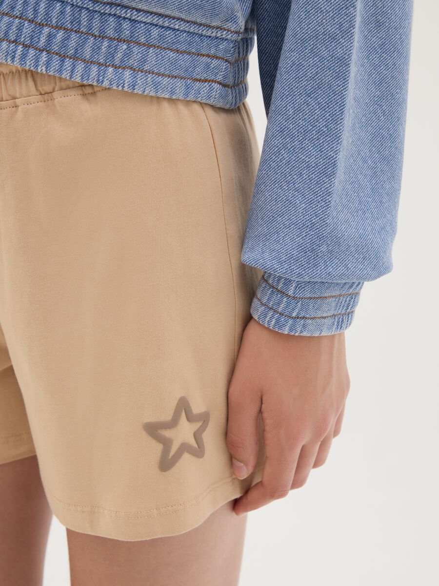 Short da ragazze in puro cotone beige regular fit_1