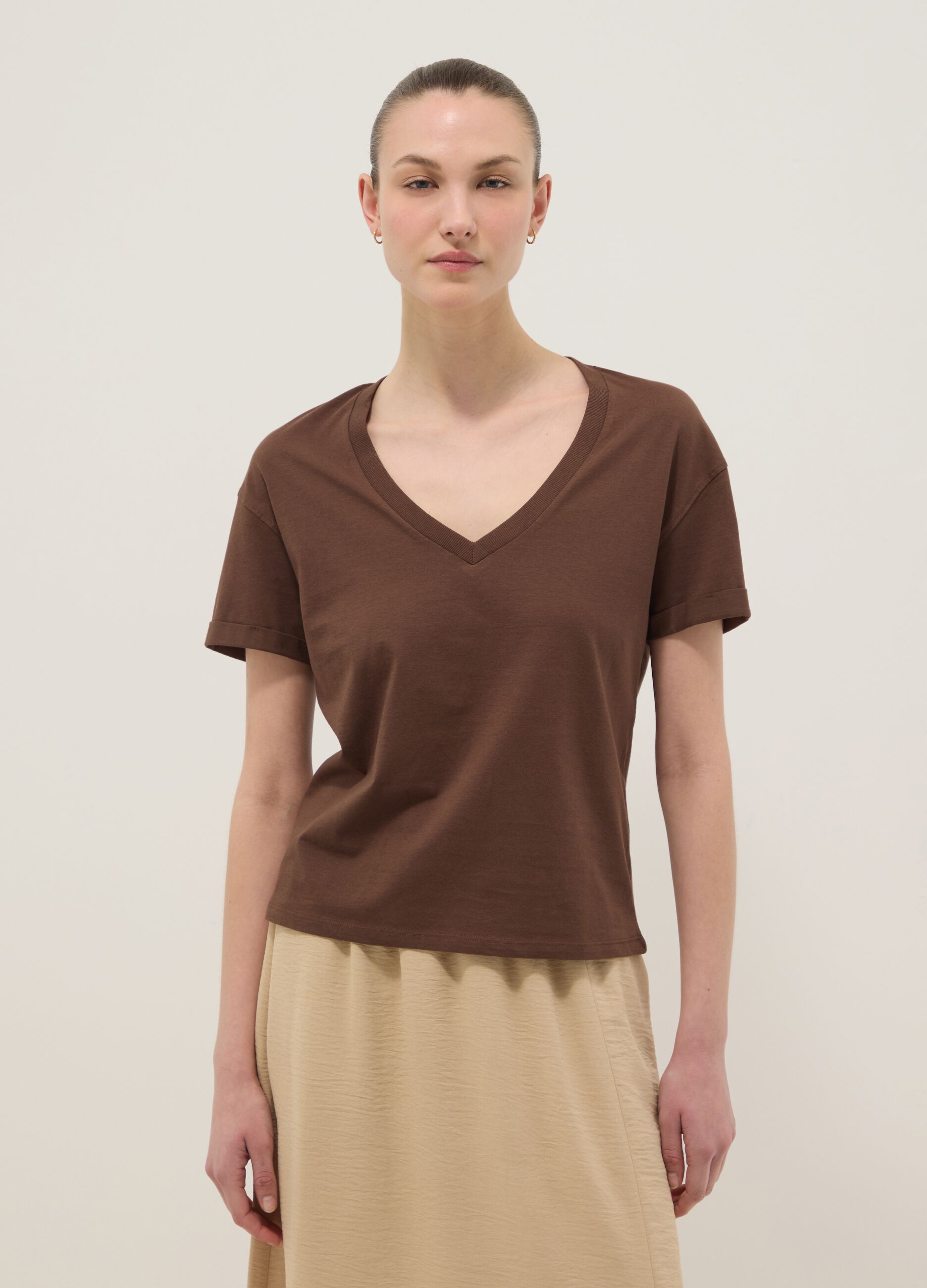 Brown pure cotton V-neck relaxed fit T-shirt