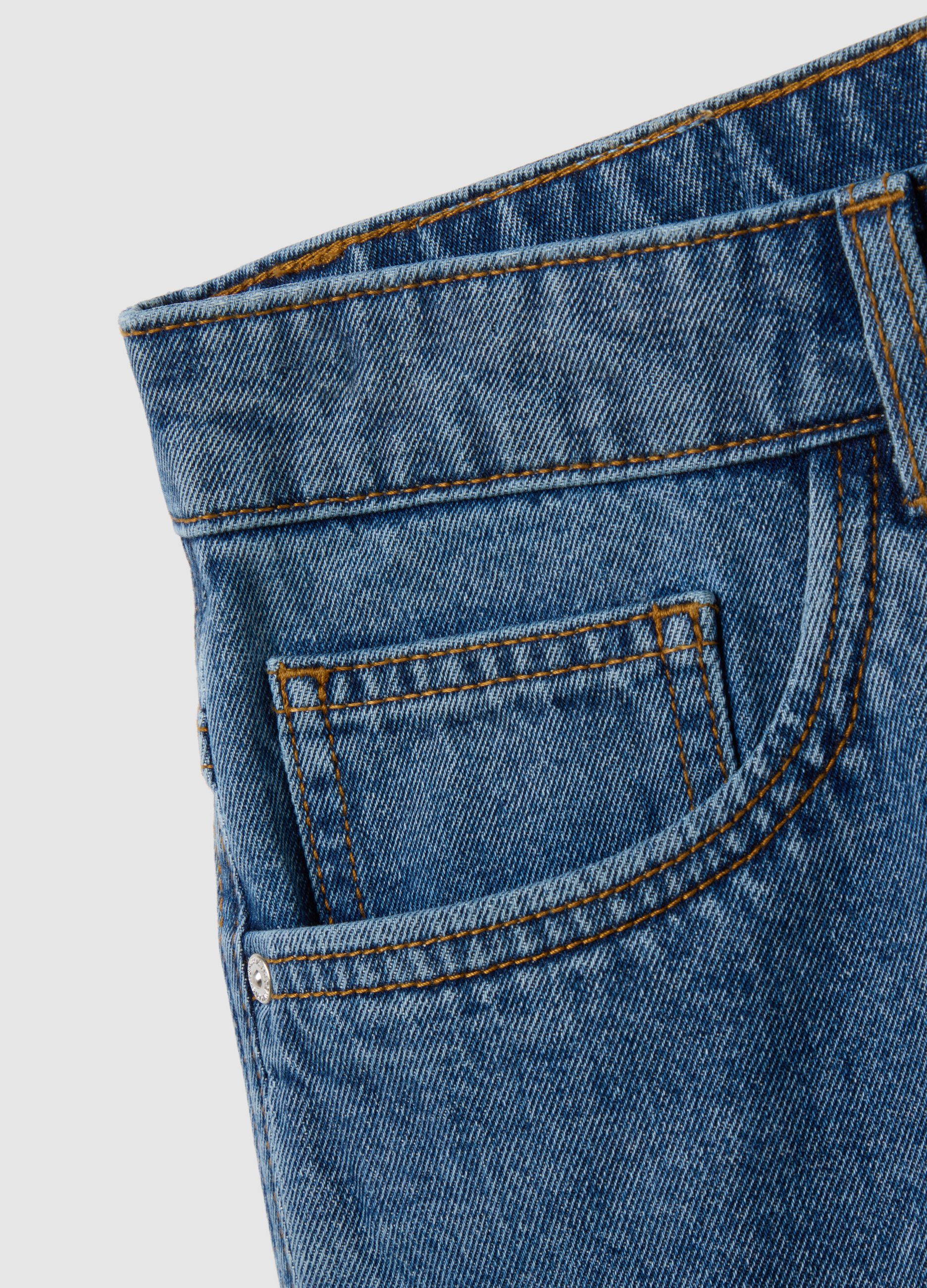 Men's pure cotton denim shorts with regular fit and five pockets