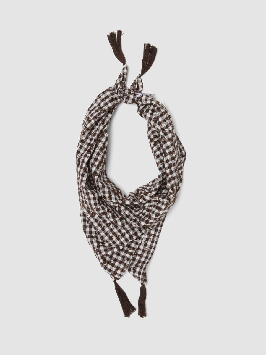 Foulard marrone in misto cotone e viscosa con motivo a quadri_0