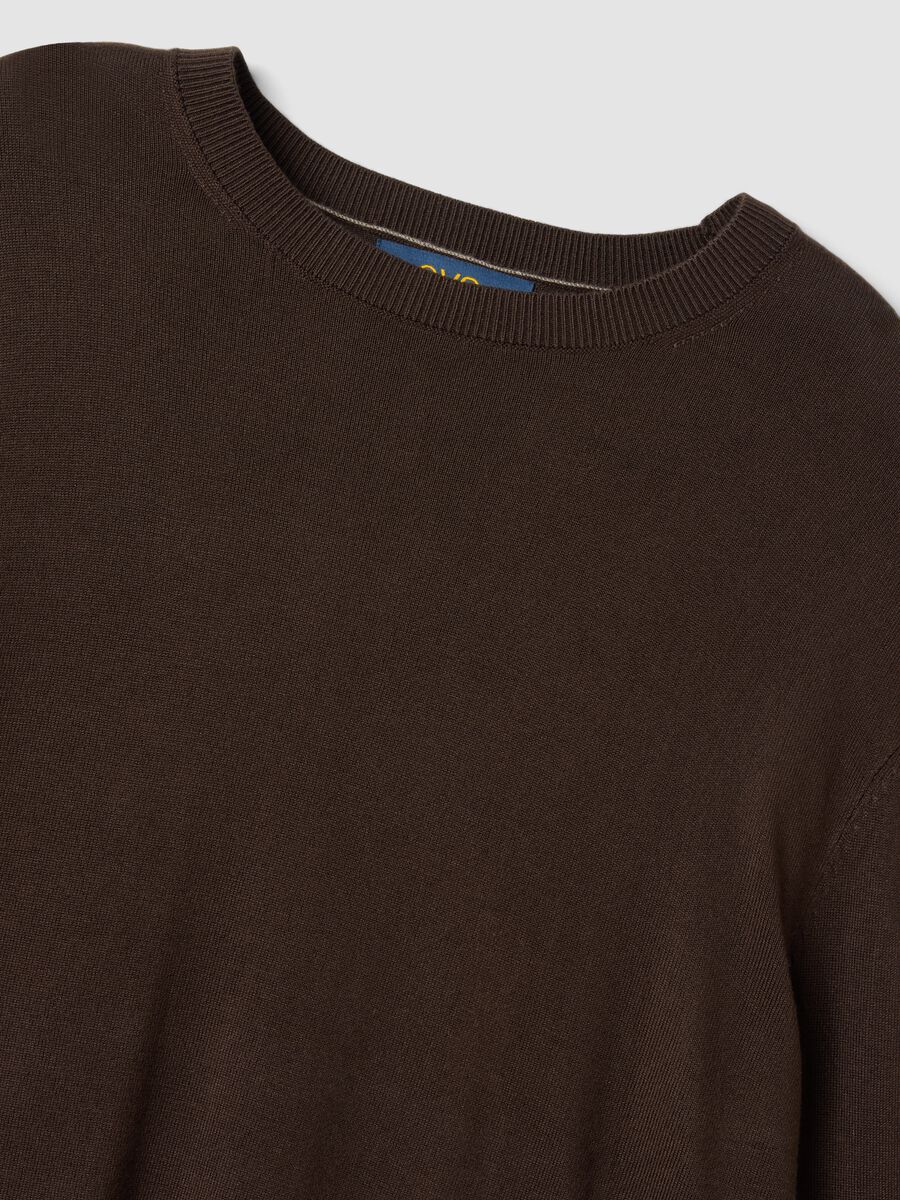 Maglia girocollo marrone in misto viscosa regular fit_1