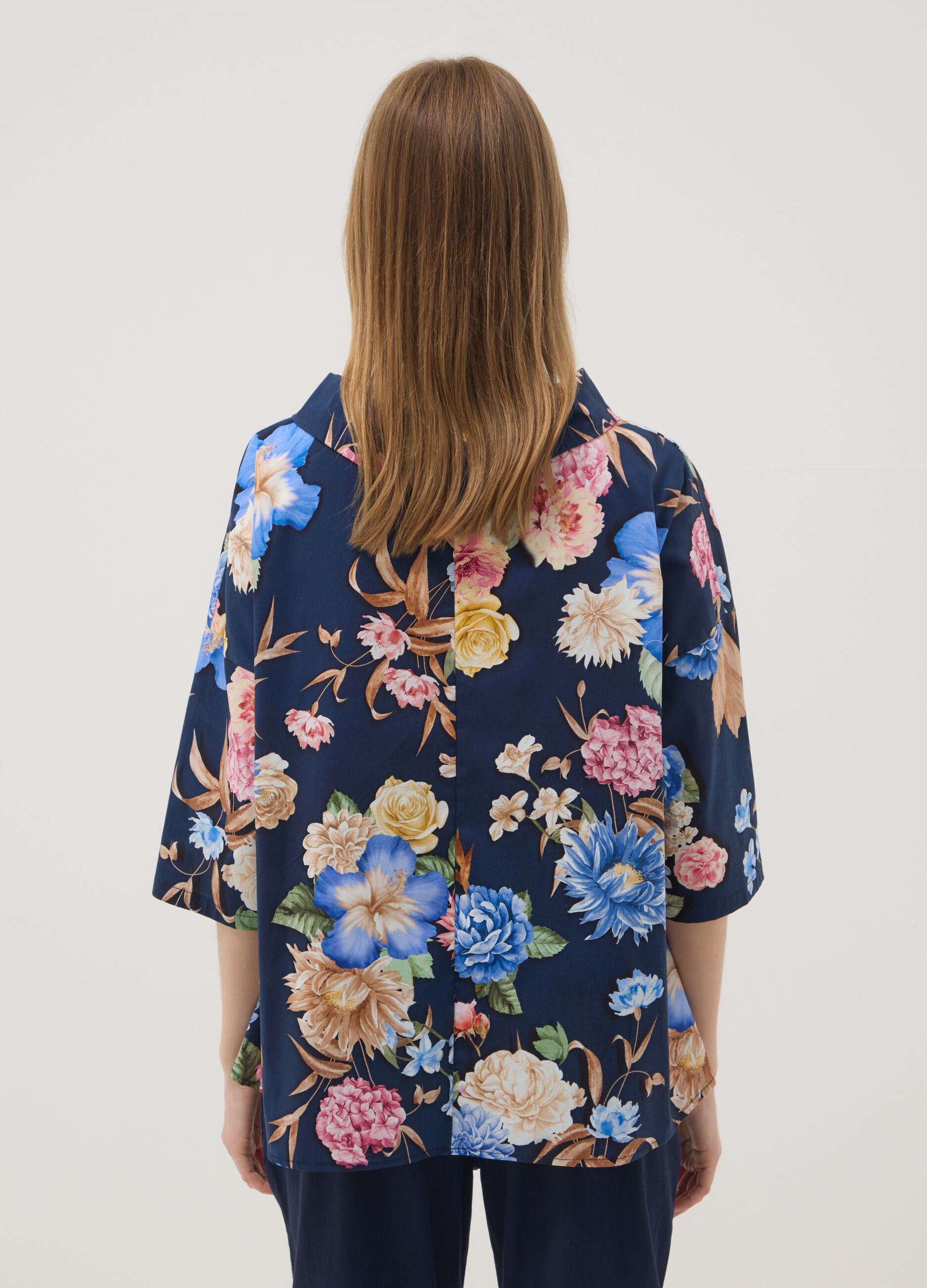 Blue floral stretch-cotton top