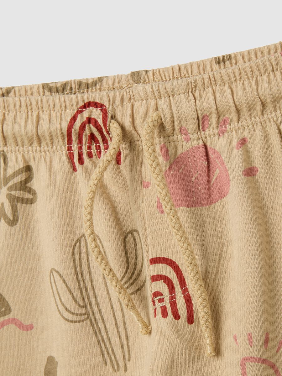 Children's beige pure cotton shorts in regular fit_2