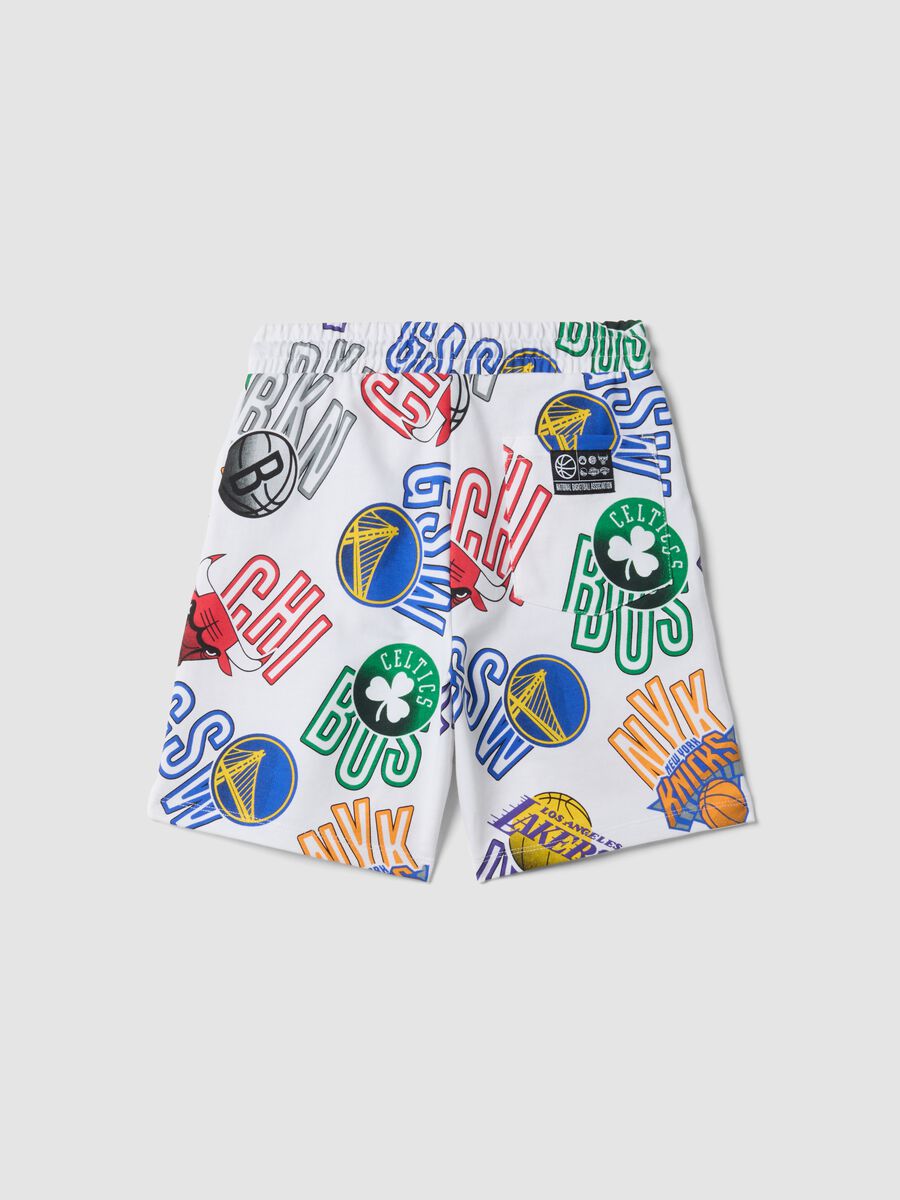 White pure cotton shorts with all-over print_1