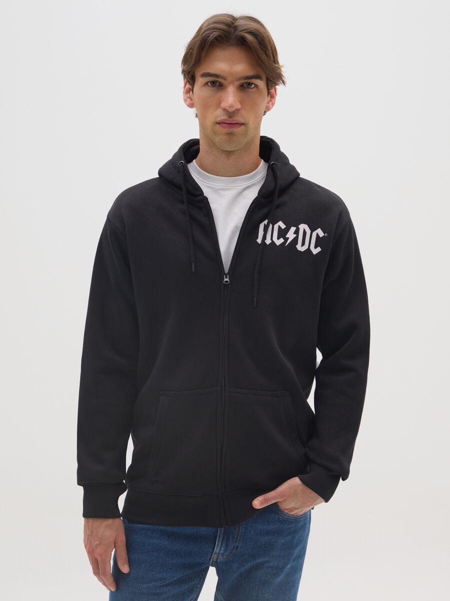 Black full zip hoodie_0