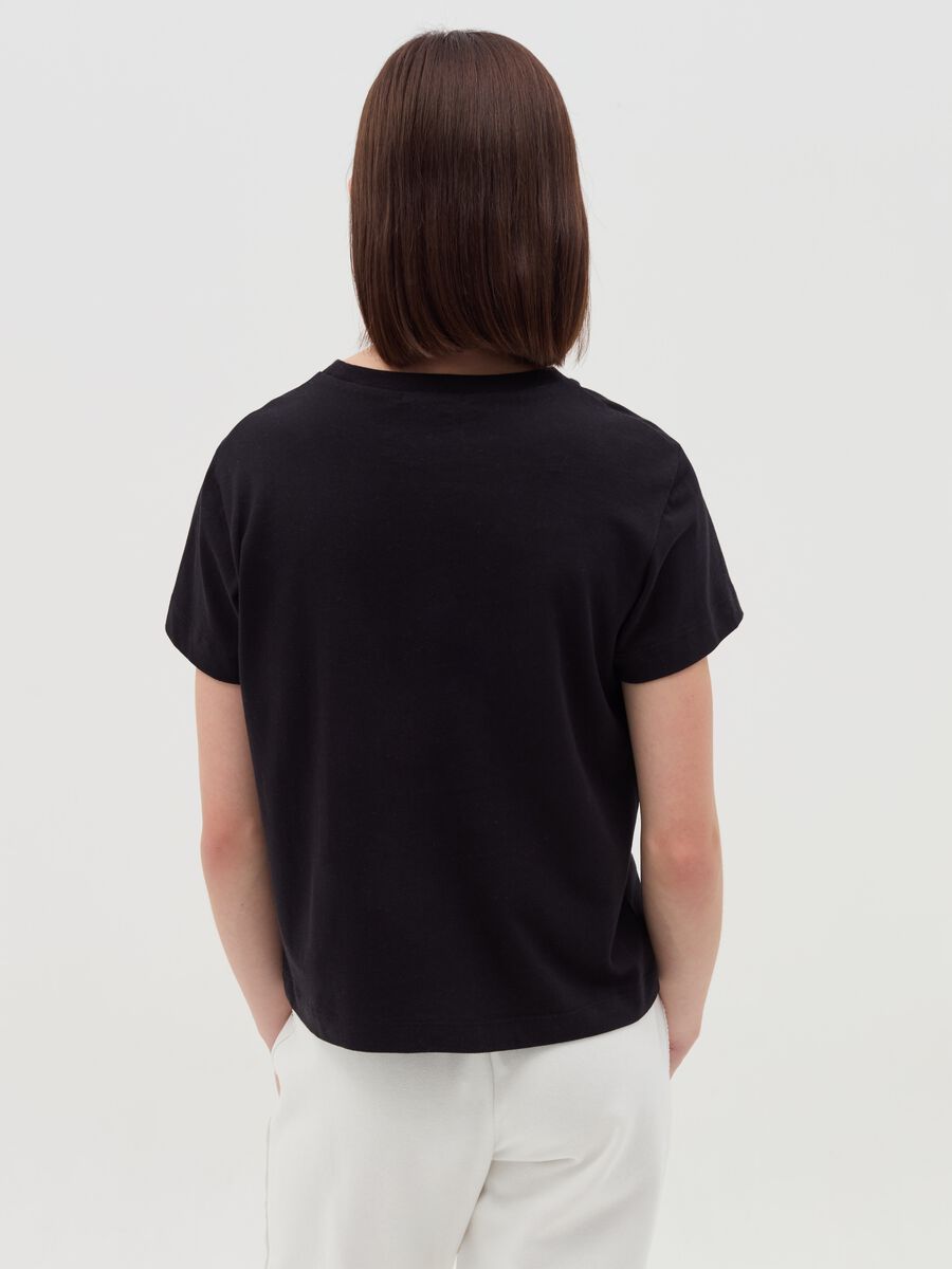 Cotton T-shirt with round neck_2