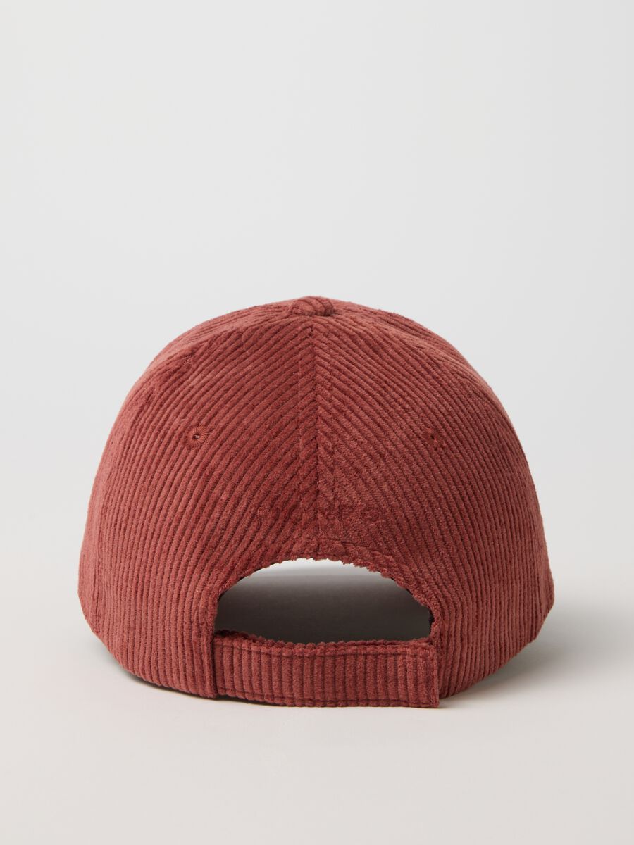 Cappello rosso in puro cotone e velluto a coste_2