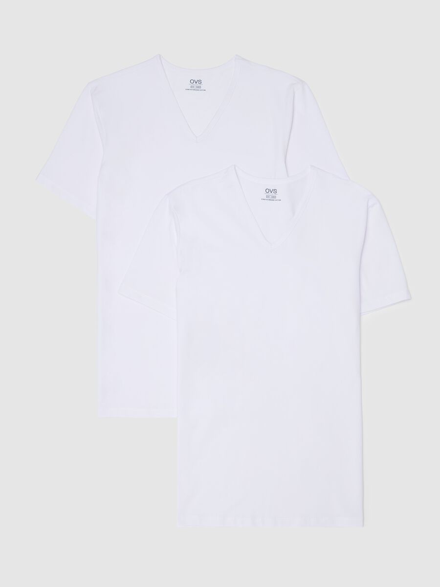 Two-pack organic cotton undershirts with V neck_4