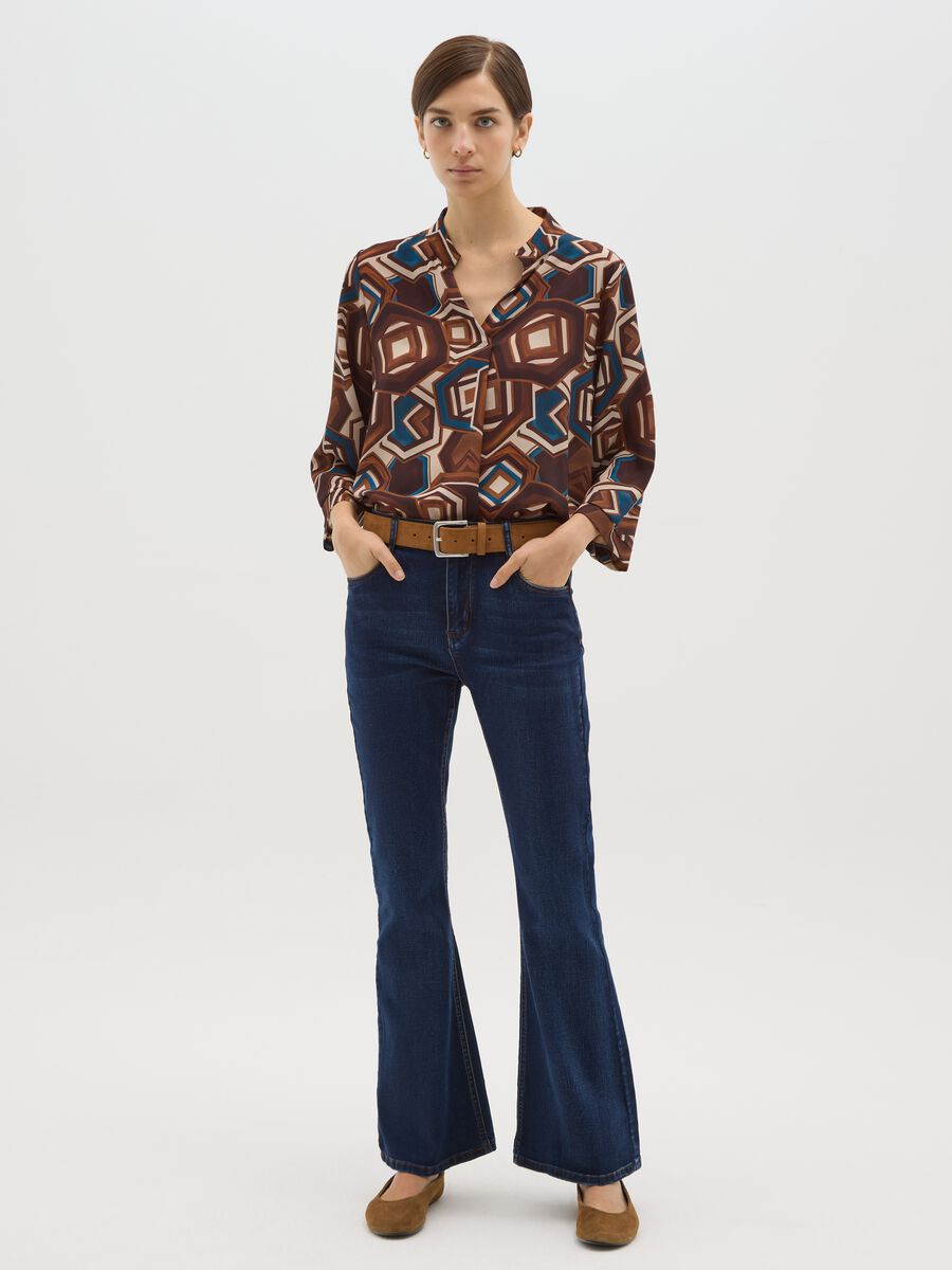 Maglia a maniche lunghe multicolor regular fit con fantasia geometrica_1