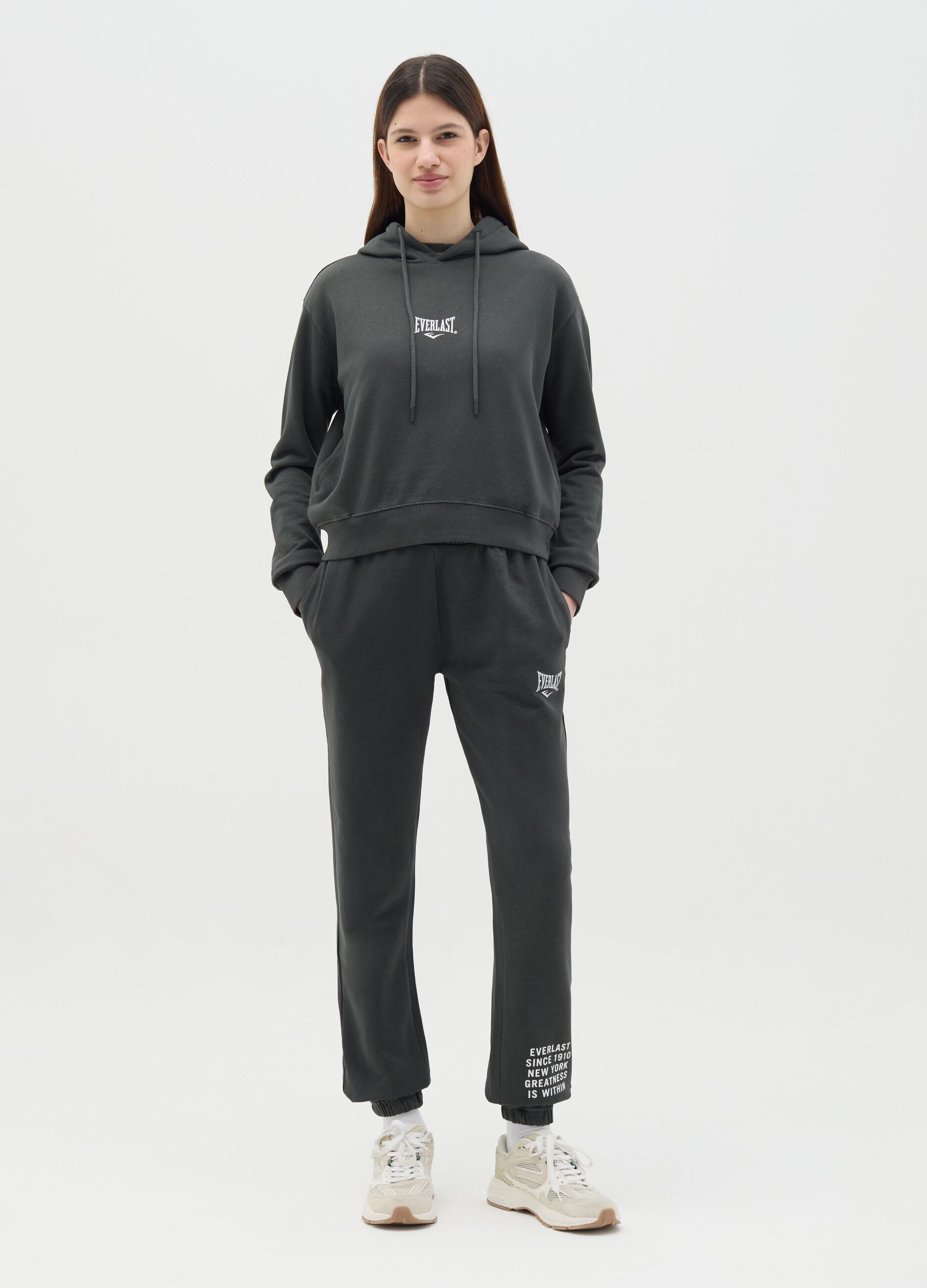 Black joggers with elasticated edging and logo print