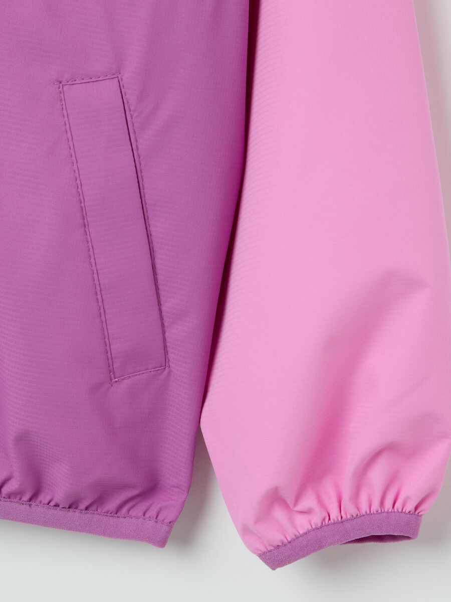 Two-tone rain jacket with hood_3