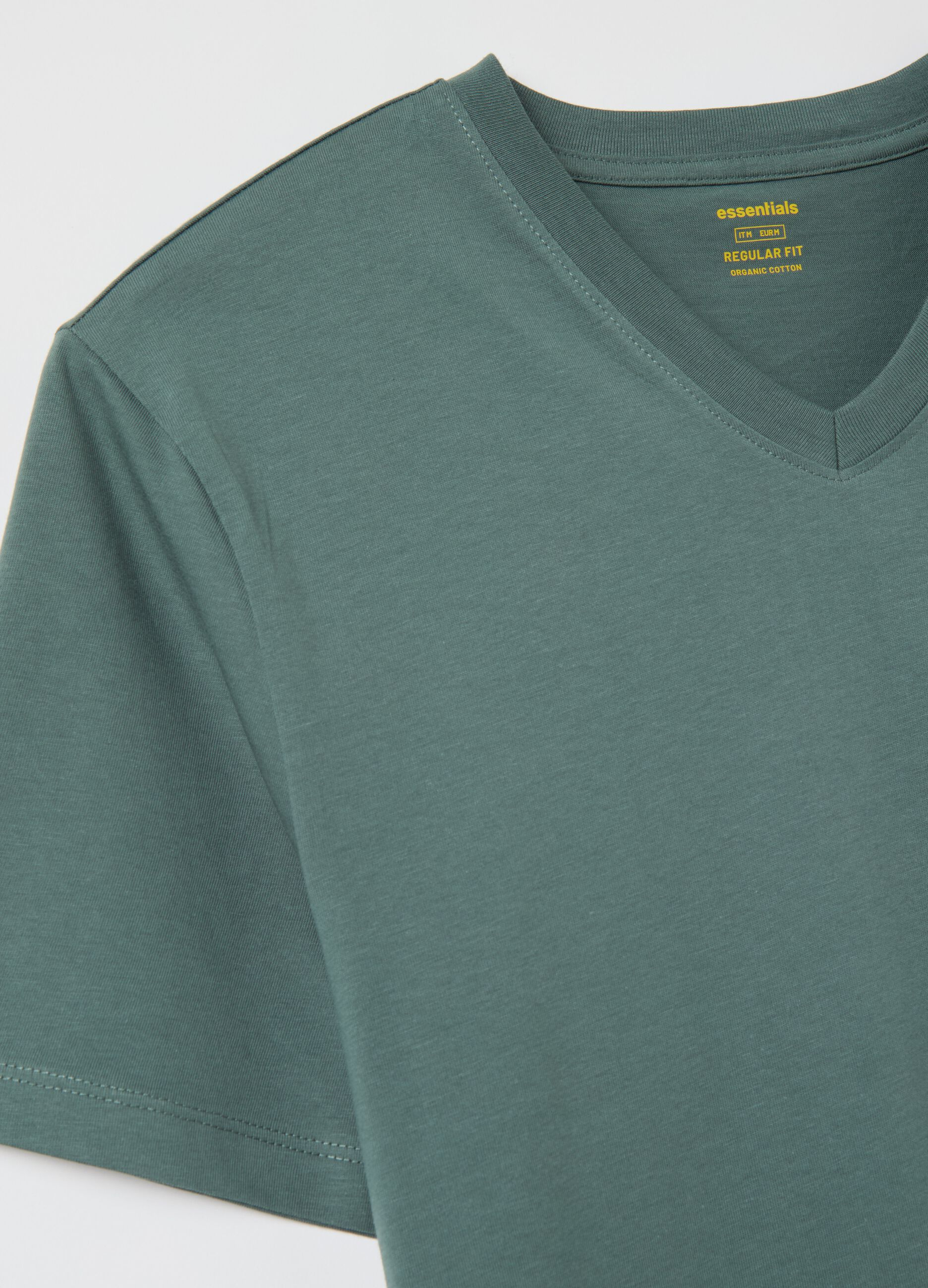 Organic cotton T-shirt with V neck