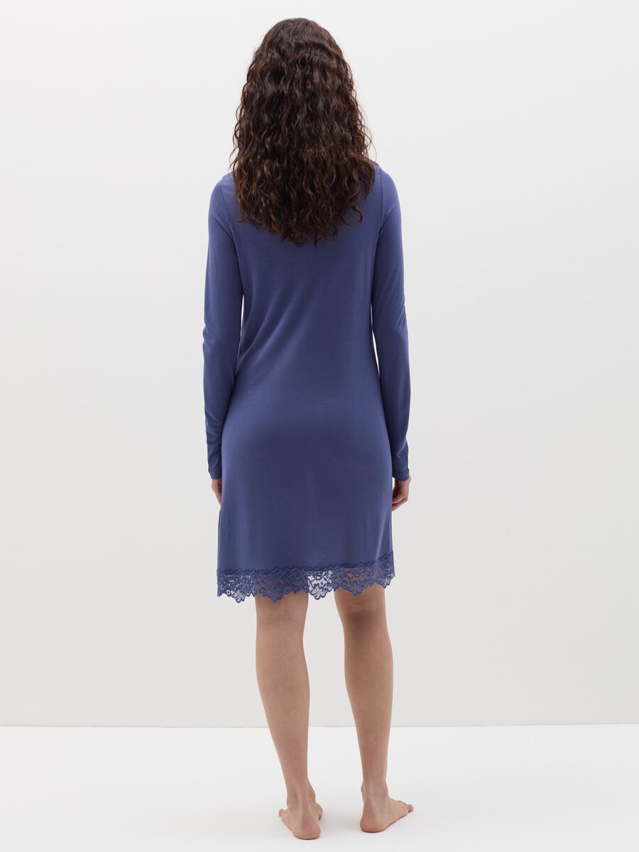 Nightdress with lace insert_3