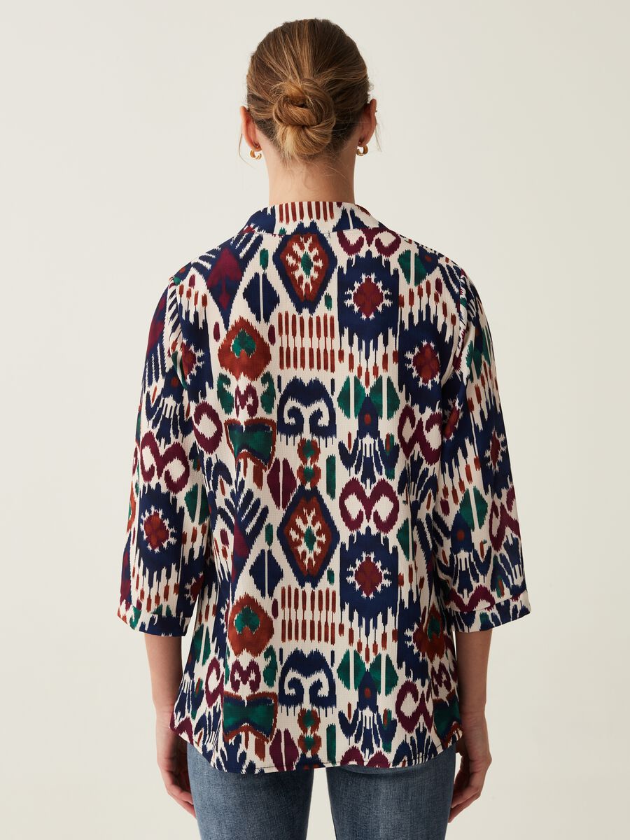 Blusa in crêpe con stampa ikat_2