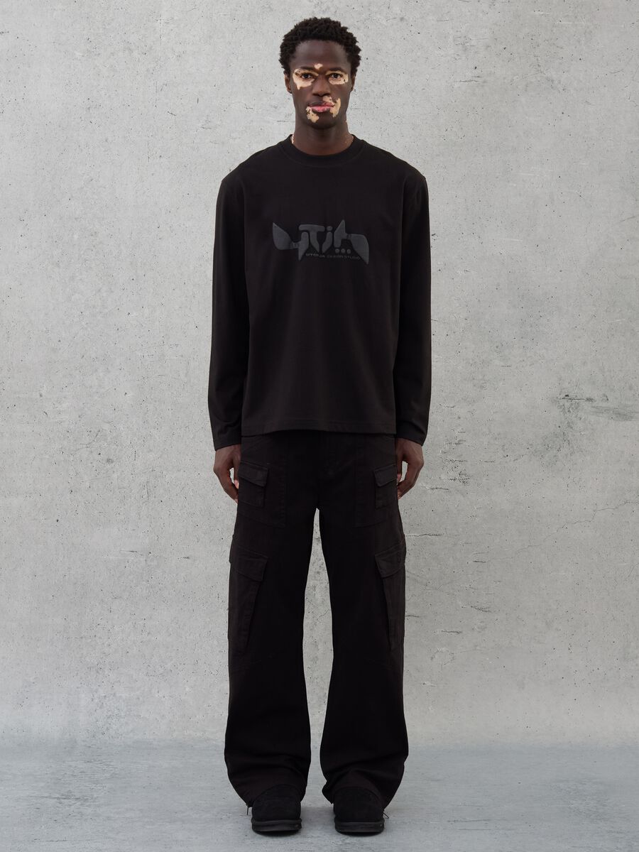 Long-sleeved Graphic T-shirt Black_4