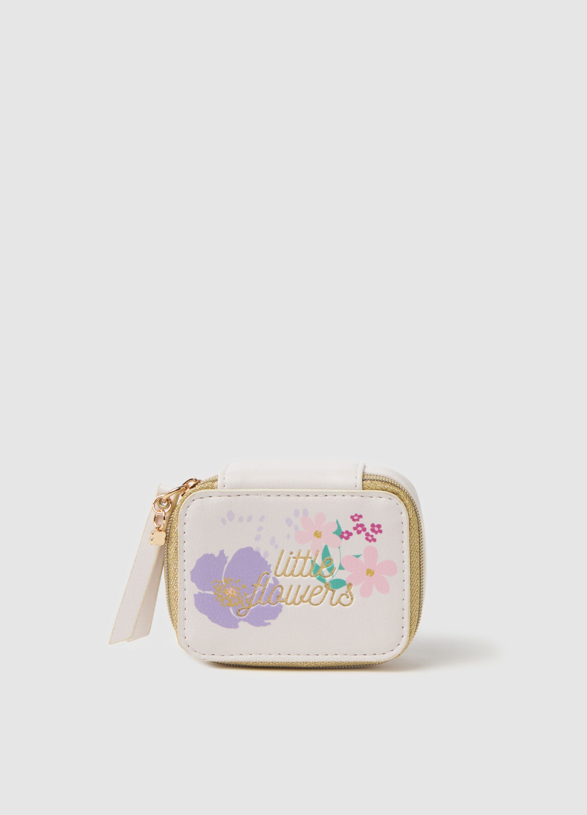Pill box with print and zip