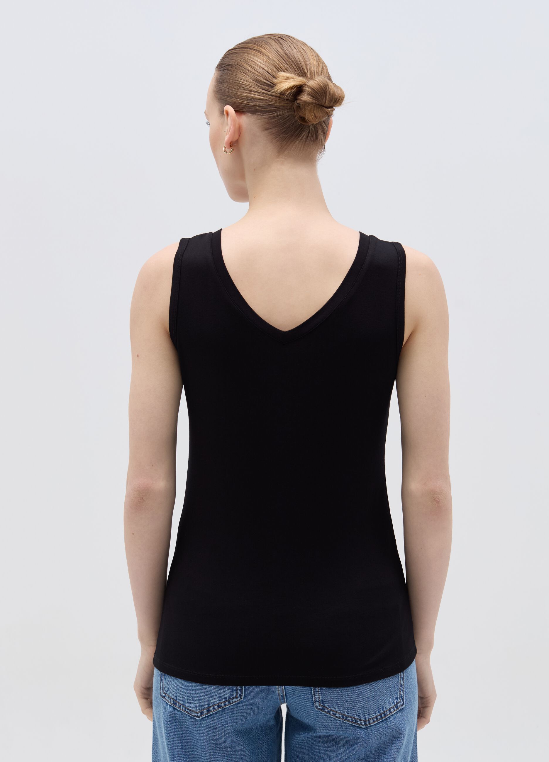 Tank top with V neck