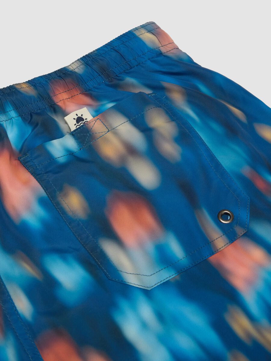 Costume boxer blu con stampa sfumata multicolor_1