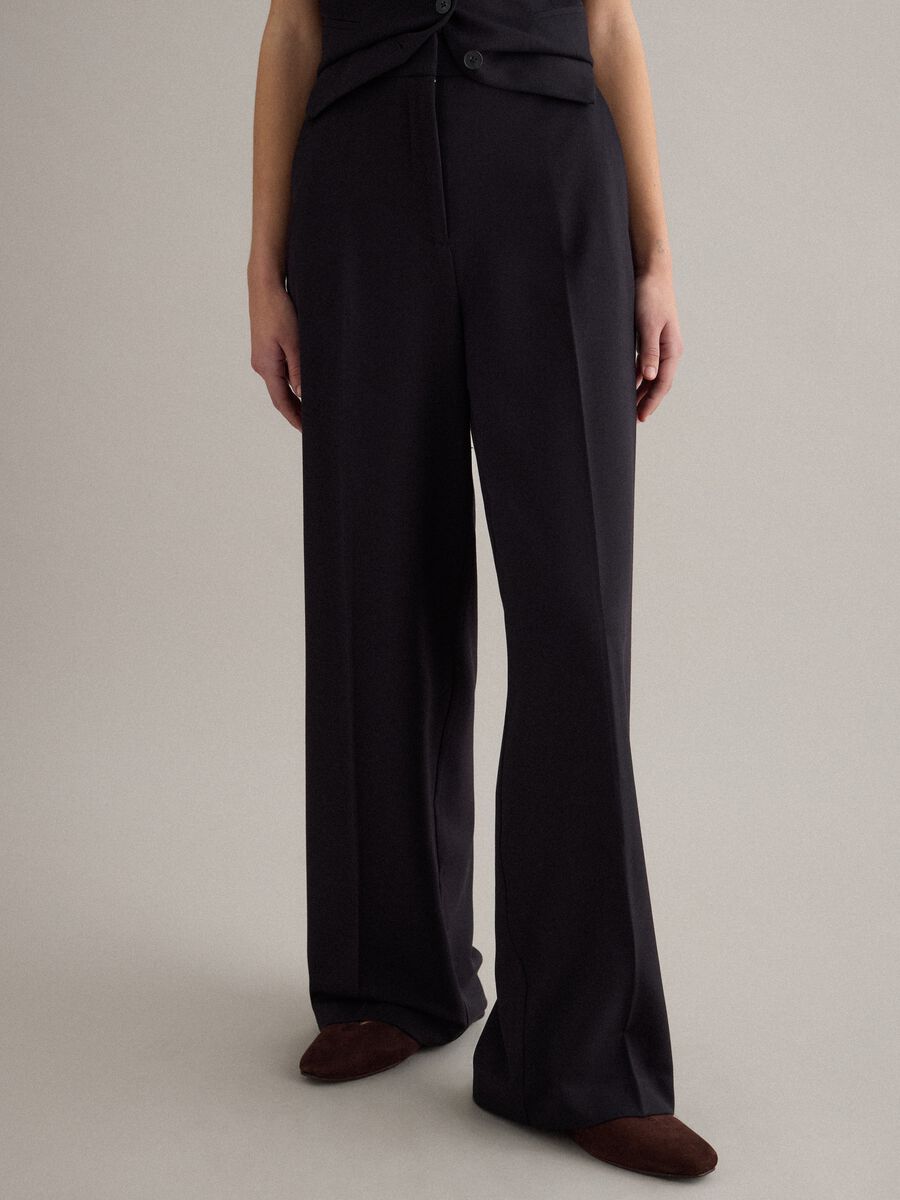 Black viscose blend flare trousers_1