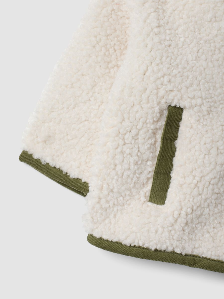 White padded teddy jacket with hood and zip_3