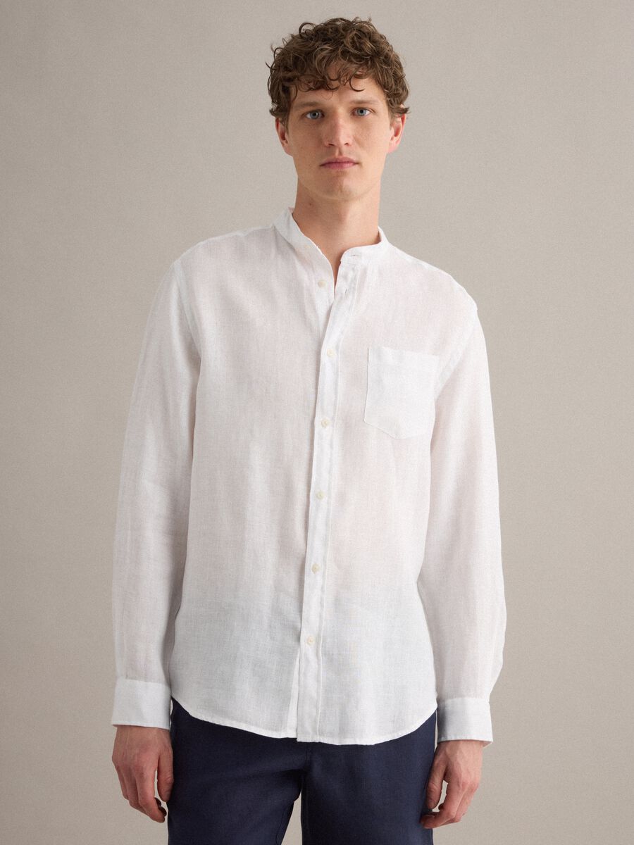 Camicia bianca in puro lino con collo coreano_1
