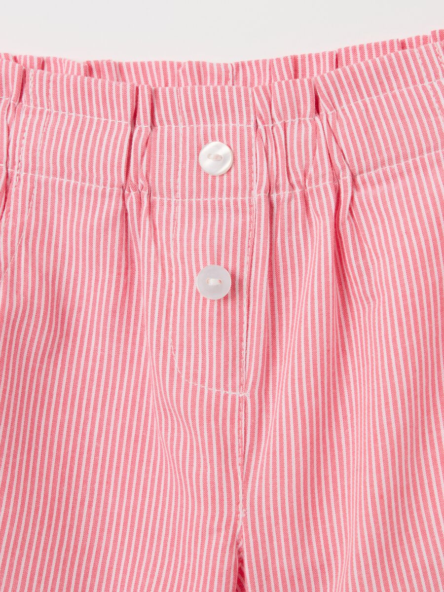 Cotton set with striped pattern and flowers embroidery_2