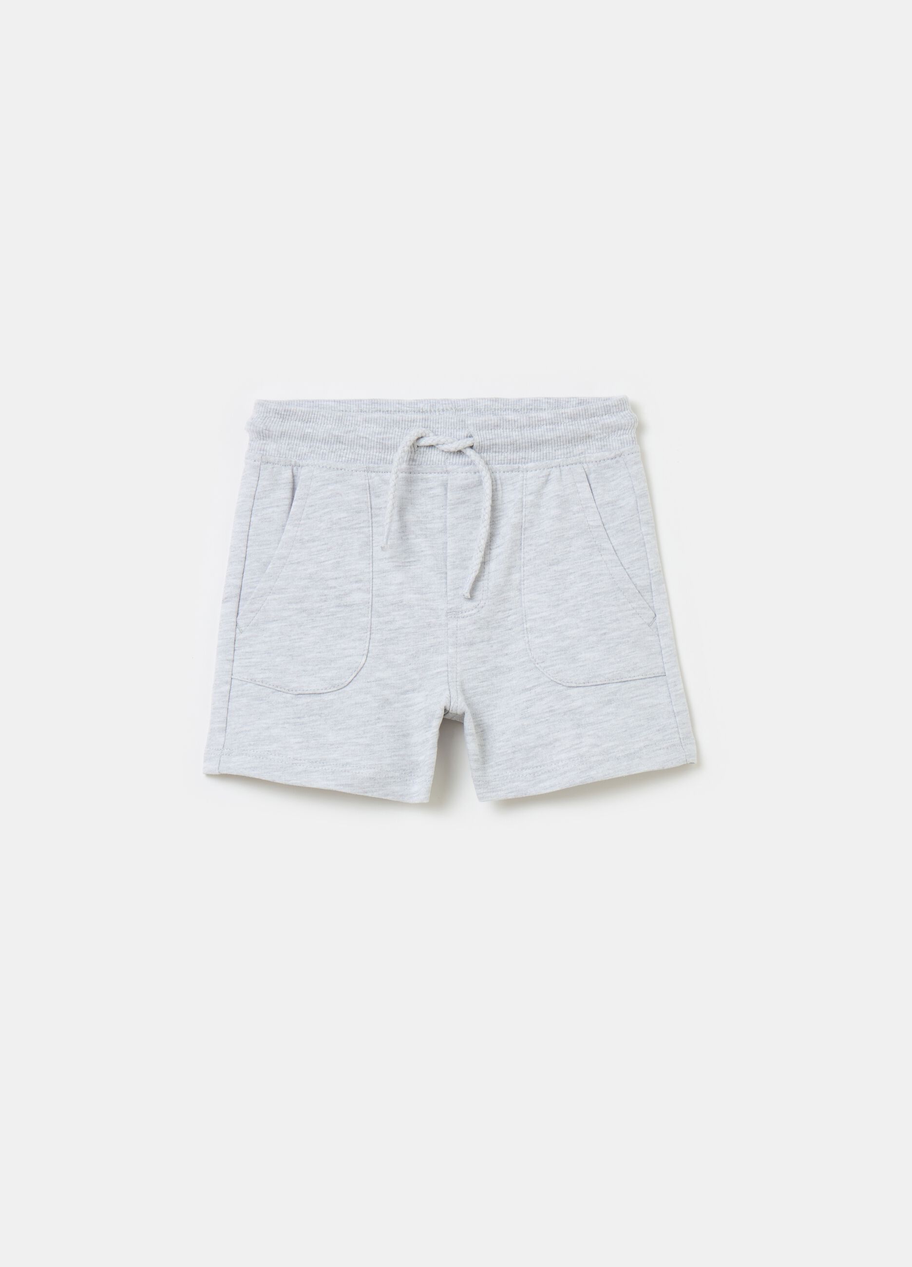 Cotton shorts with pockets and drawstring