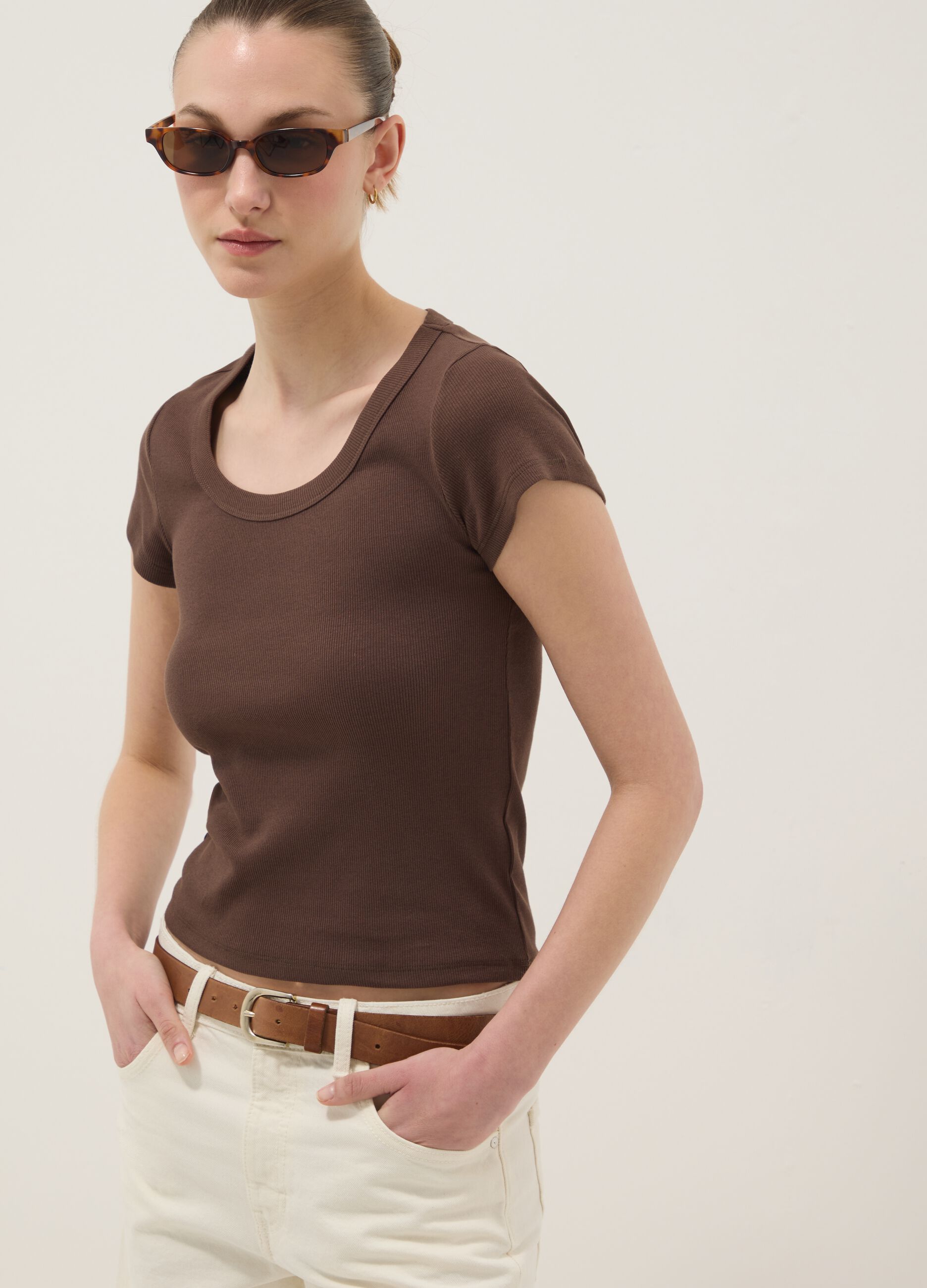 Brown fitted short sleeve cotton stretch T-shirt
