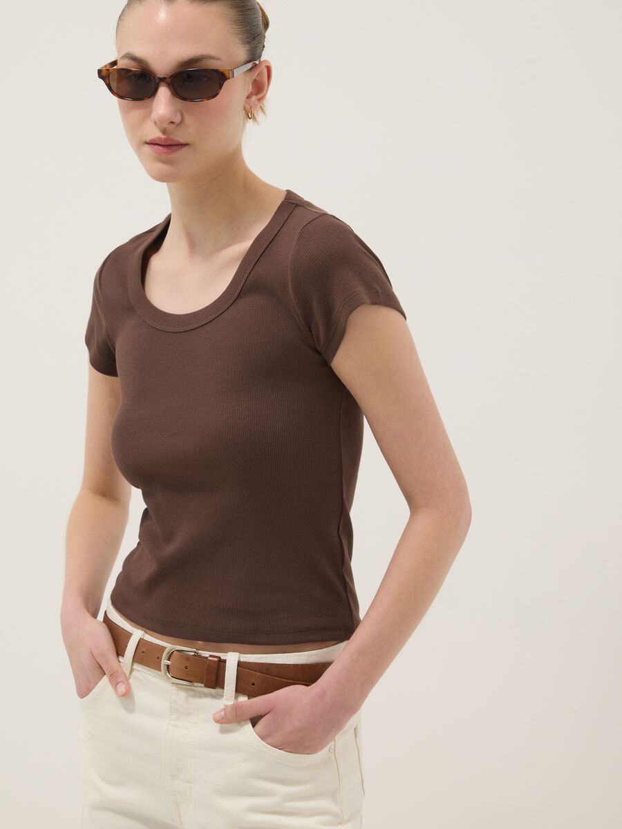 Brown fitted short sleeve cotton stretch T-shirt_0