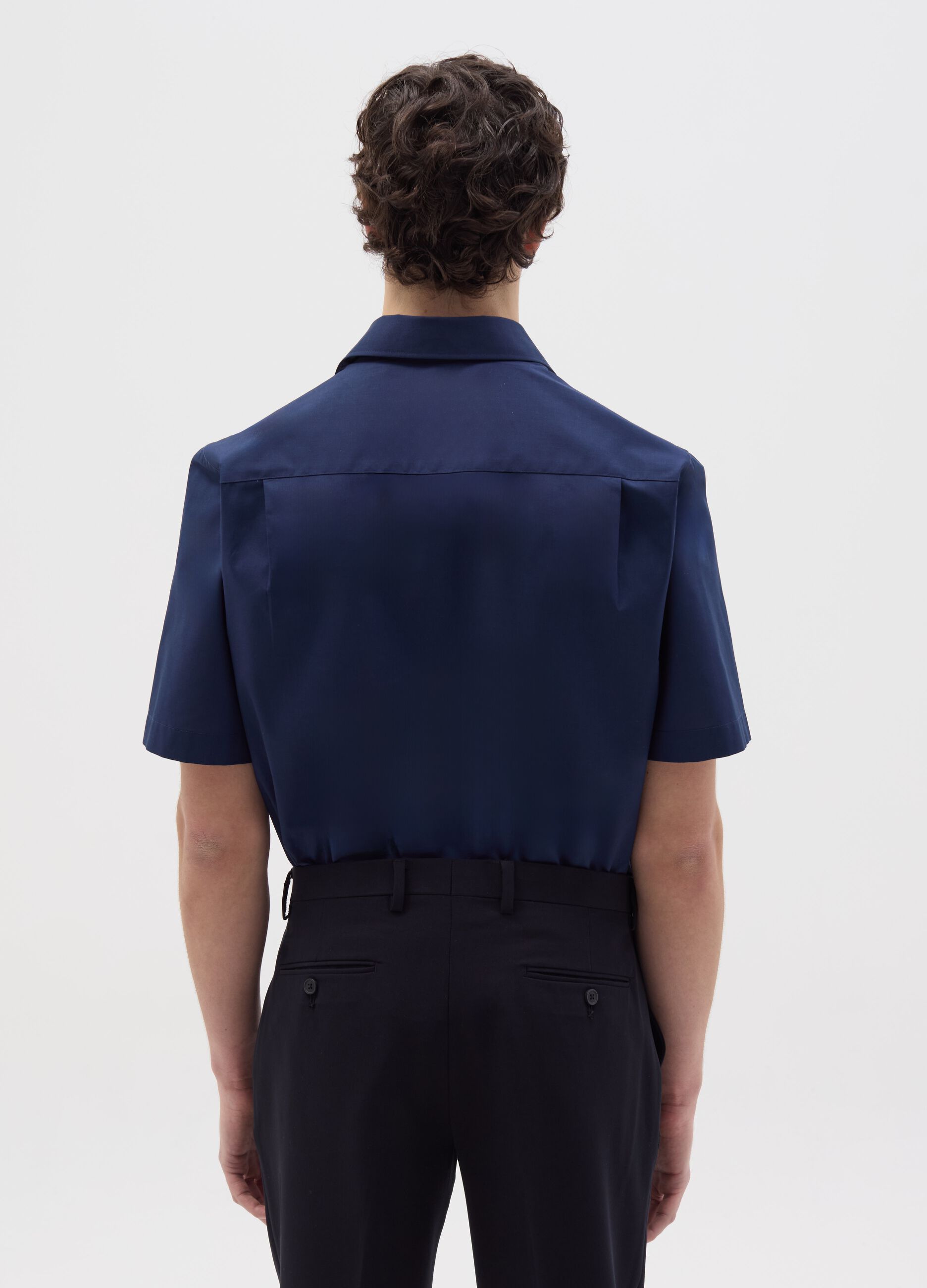 Regular-fit easy-iron shirt with short sleeves