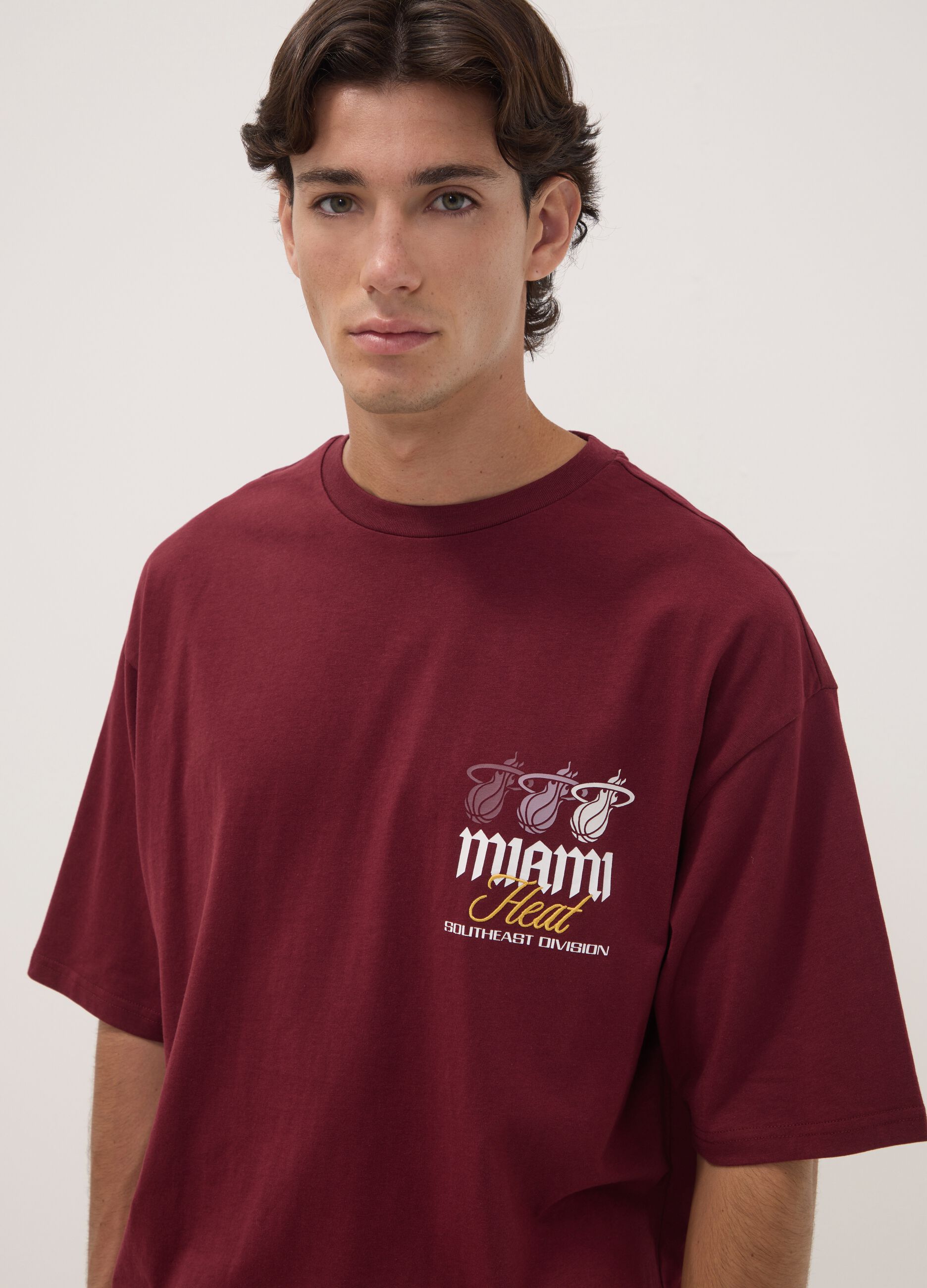 Red 100% cotton Miami Heat print T-shirt