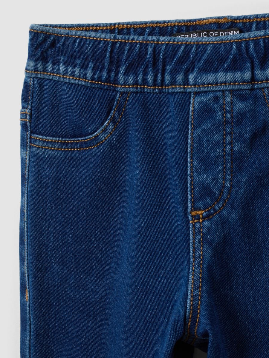 Jeggings blu flare fit in cotone elasticizzato per bambina_2