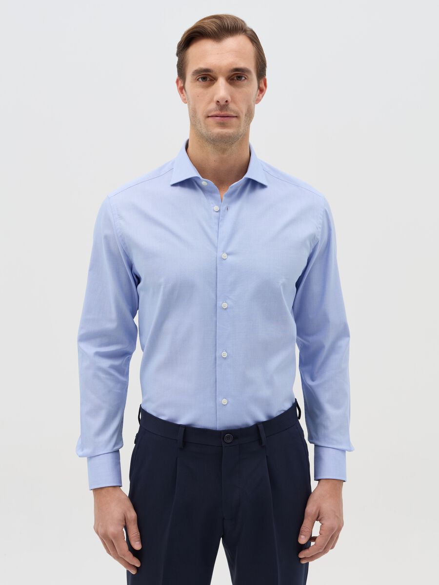 Regular-fit easy-iron shirt in light blue Oxford cotton_0